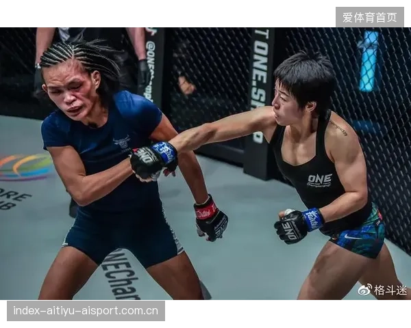 MMA终结技成职业名片，选手爆红